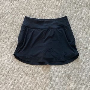 Outdoor Voices Skort size Medium
